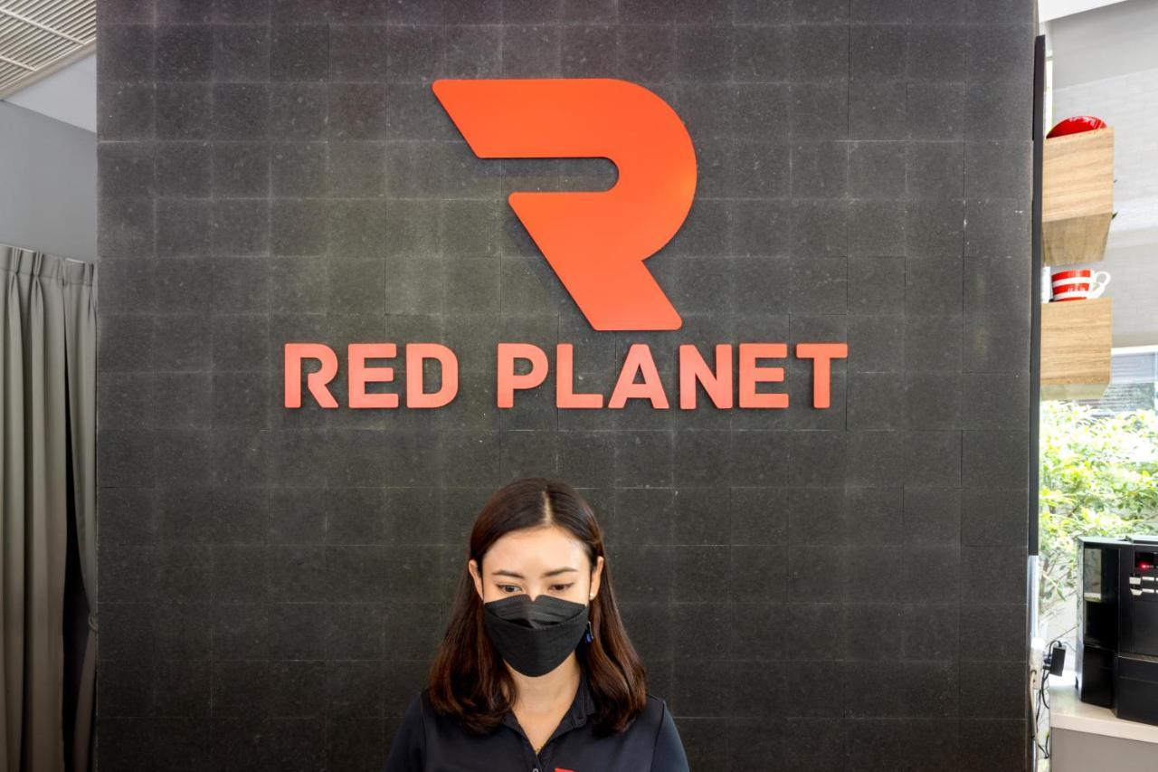 Red Planet Bangkok Asoke - Sha Extra Plus Exterior photo